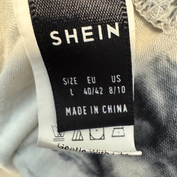 Women’s long sleeve black and white twisted shirt. Size large. - Picture 5 of 5